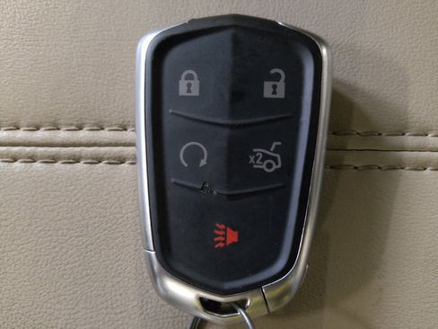 Used 2016 Cadillac XTS Luxury w/ Driver Awareness Package FWD image 32