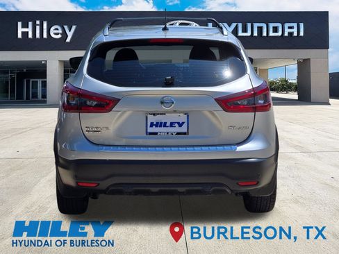 Used 2022 Nissan Rogue Sport SL AWD/4WD image 5