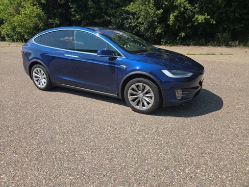 Used 2019 Tesla Model X AWD/4WD image 22