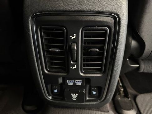 Used 2015 Jeep Grand Cherokee Overland image 25