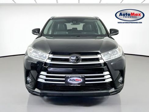 Used 2019 Toyota Highlander XLE w/ Protection Package #3 image 7