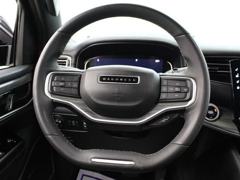 Used 2024 Jeep Wagoneer L Series II w/ Flexible Seating Group AWD/4WD image 25