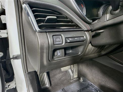 Used 2020 Cadillac CT5 Sport image 3