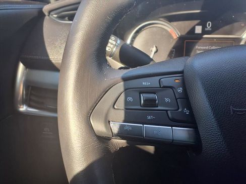 Used 2021 Cadillac XT4 Premium Luxury w/ Cold Weather Package image 12