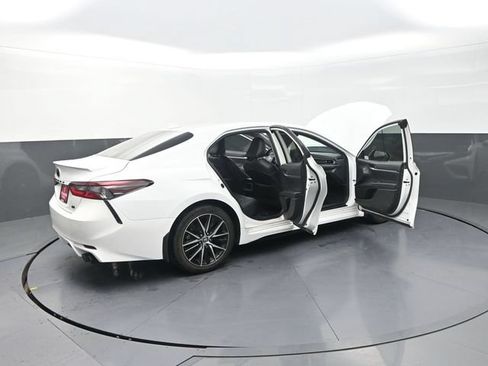 Used 2024 Toyota Camry SE FWD image 44