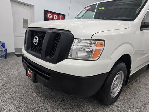 Used 2021 Nissan NV 2500 S image 8