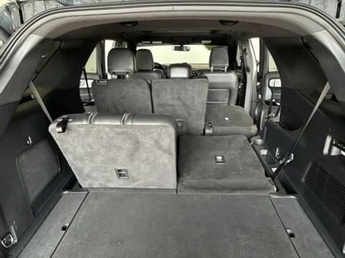 Used 2022 Ford Explorer ST w/ Equipment Group 401A AWD/4WD image 8