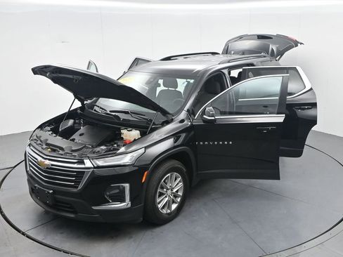Used 2023 Chevrolet Traverse LT FWD image 39