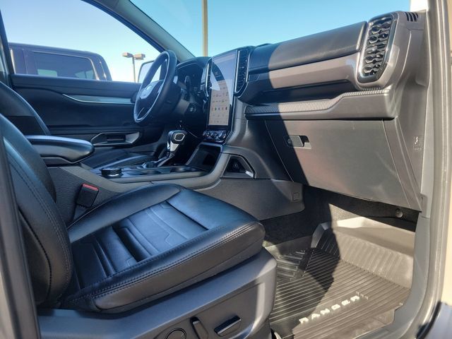 Used 2025 Ford Ranger Lariat w/ FX4 Off-Road Package AWD/4WD image 24