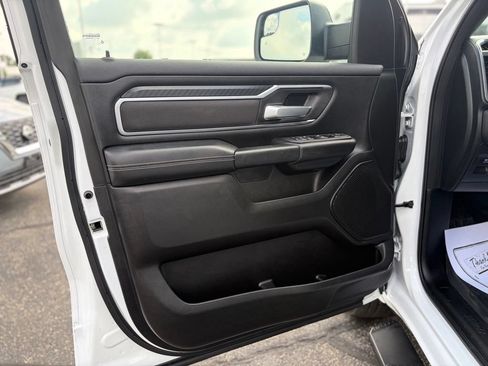 Used 2025 RAM 1500 Big Horn AWD/4WD image 18