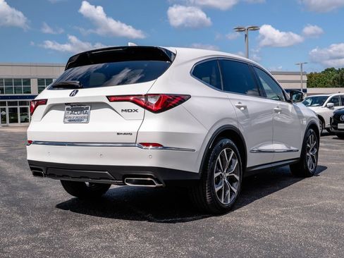 Certified 2024 Acura MDX w/ Technology Package AWD/4WD image 10