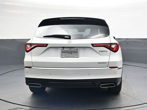 Used 2024 Acura MDX SH-AWD w/ Technology Package image 5