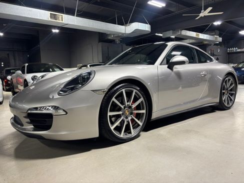 Used 2013 Porsche 911 Carrera 4S AWD/4WD image 8