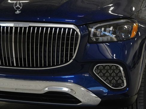 New 2026 Mercedes-Benz Maybach GLS 600 Maybach GLS 600 image 9