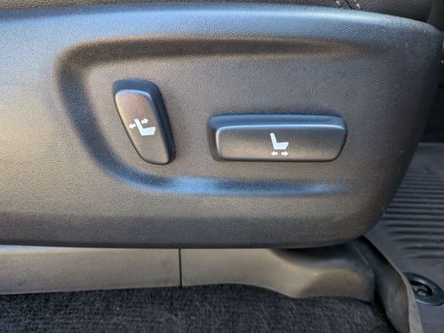 Used 2023 Toyota 4Runner SR5 Premium w/ Moonroof Package RWD image 41