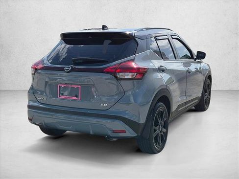Used 2022 Nissan Kicks SR FWD image 5