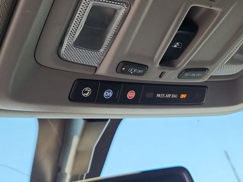 Used 2020 Chevrolet Silverado 2500 LTZ w/ LTZ Plus Package image 19