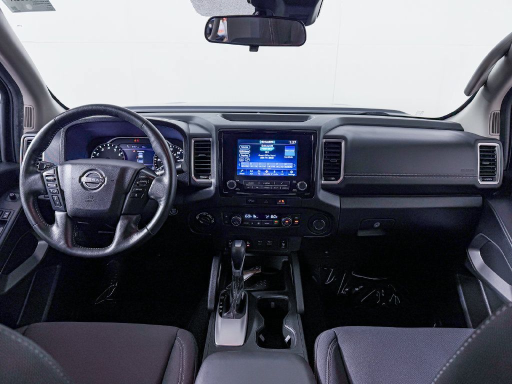 Certified 2024 Nissan Frontier SV w/ Technology Package AWD/4WD image 15