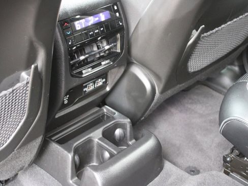 Used 2022 Jeep Grand Cherokee L Overland w/ MOPAR Finishing Package image 21