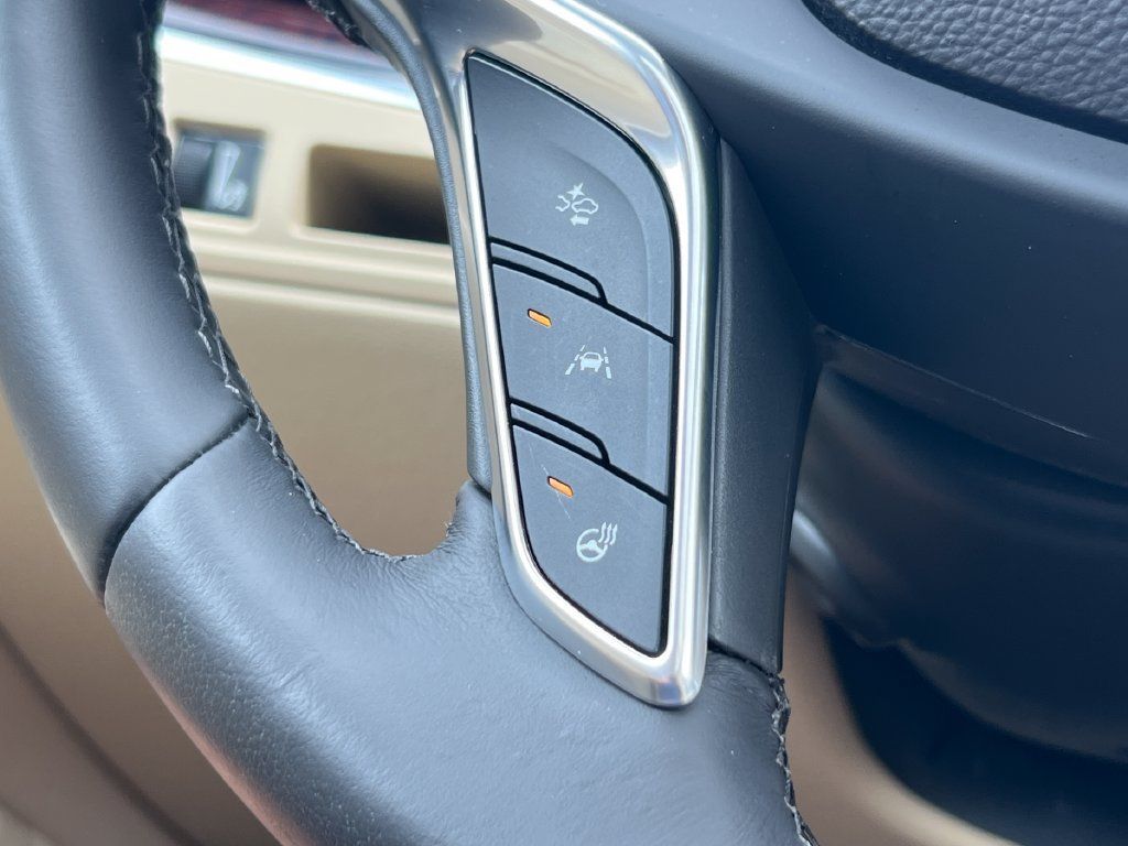 Used 2017 Cadillac XT5 Premium Luxury w/ Driver Assist Package FWD image 37
