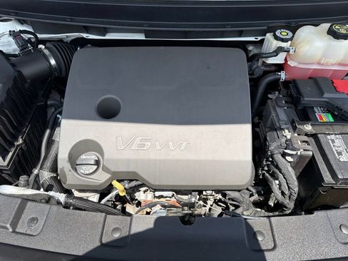 Used 2019 Buick Enclave Essence FWD image 8