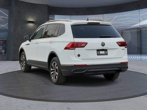 Used 2023 Volkswagen Tiguan S AWD/4WD image 3