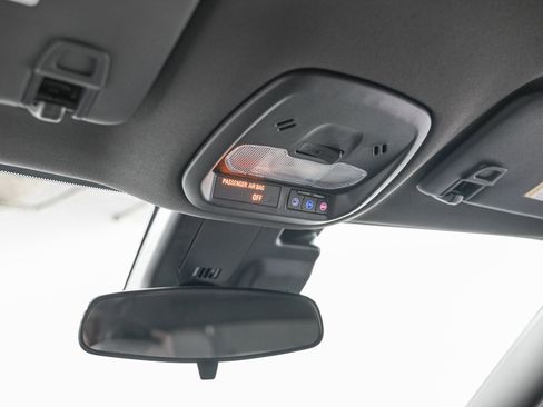 Used 2025 Chevrolet Trax RS w/ Driver Confidence Package image 23