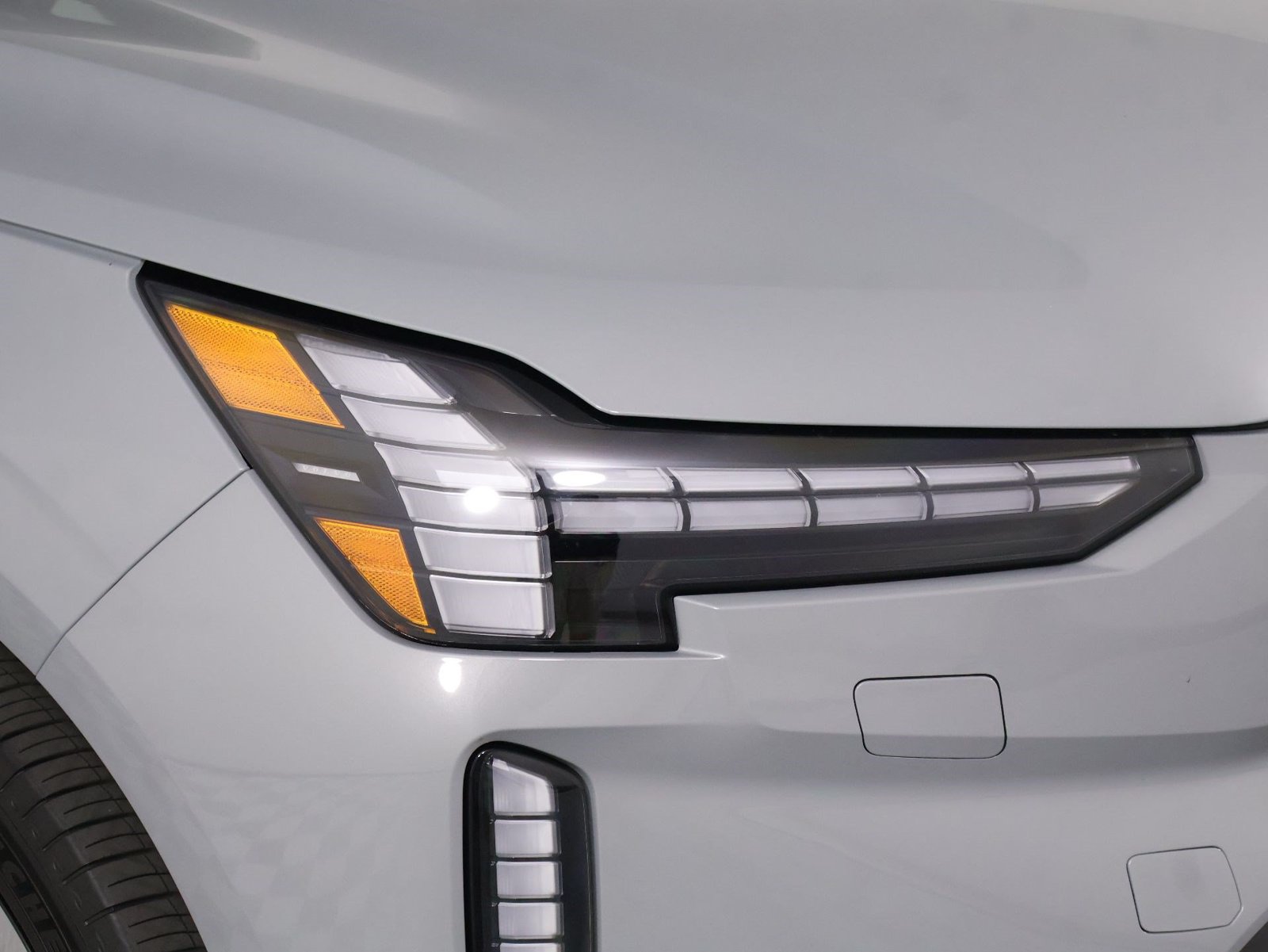Used 2026 Volvo EX90 Plus AWD/4WD image 24