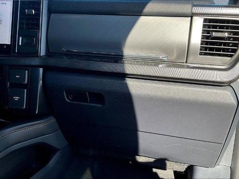 Certified 2024 Ford F250 Platinum w/ FX4 Off-Road Package image 27