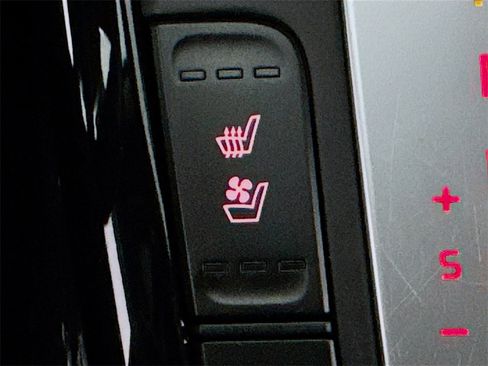 Used 2023 Kia Forte GT-Line w/ GT-Line Premium Package image 21