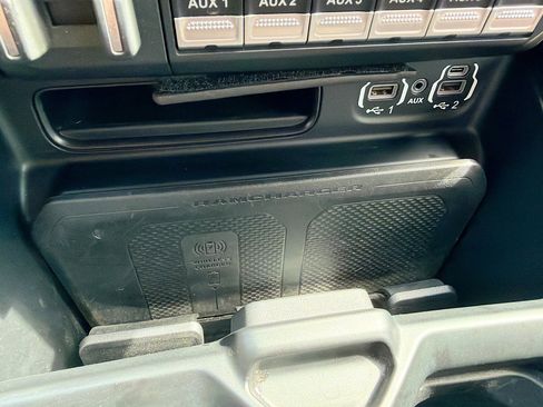 Used 2023 RAM 2500 Limited image 30