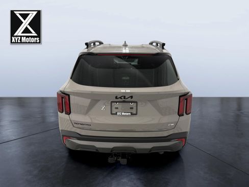 Used 2025 Kia Sorento SX Prestige w/ Olive Brown Leather Package AWD/4WD image 5