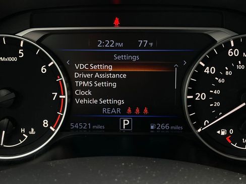Used 2024 Nissan Altima 2.5 SV FWD image 15
