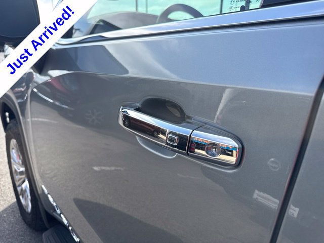 Used 2025 GMC Sierra 1500 Denali w/ Technology Package AWD/4WD image 16