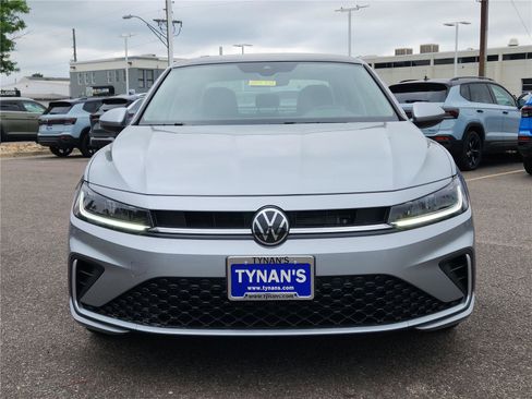New 2025 Volkswagen Jetta SE image 7