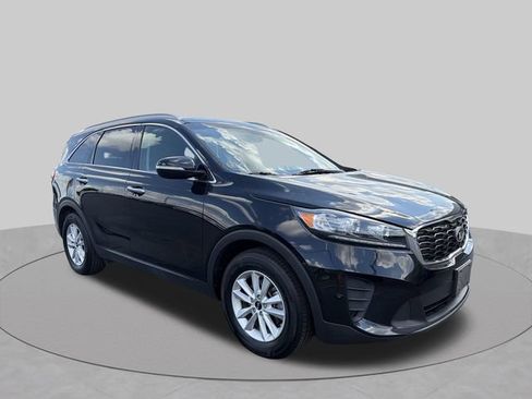 Used 2019 Kia Sorento FWD w/ LX Convenience Package image 32