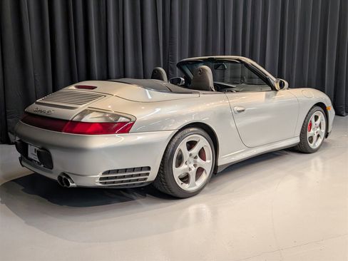 Used 2004 Porsche 911 Carrera 4S image 7