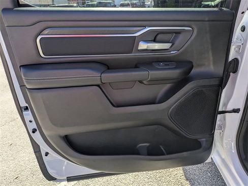 Used 2025 RAM 1500 Big Horn image 33
