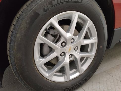 Used 2023 Chevrolet Equinox LT FWD image 31