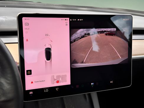 Used 2022 Tesla Model 3 Long Range AWD/4WD image 8