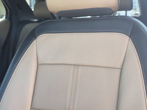 Used 2024 Chevrolet Equinox Premier AWD/4WD image 25