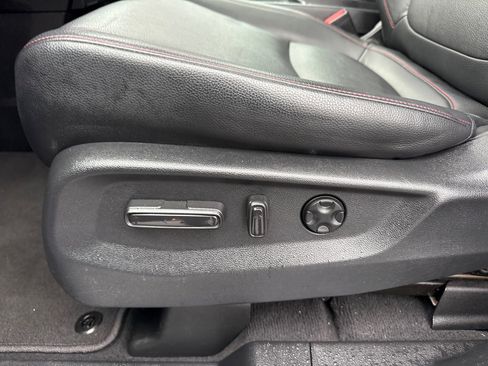 Used 2025 Honda Odyssey Sport-L image 17