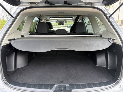Used 2021 Subaru Forester Premium AWD/4WD image 25