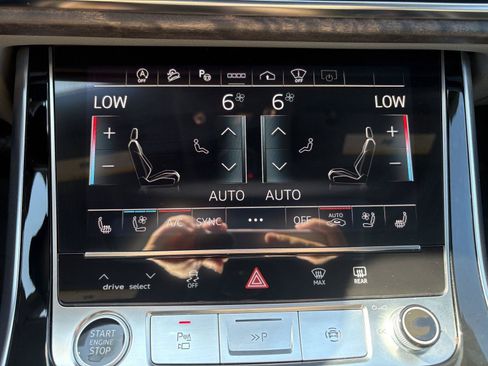 Used 2023 Audi Q8 Prestige w/ Prestige Package AWD/4WD image 17