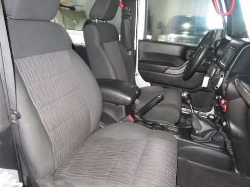 Used 2012 Jeep Wrangler Sport image 28
