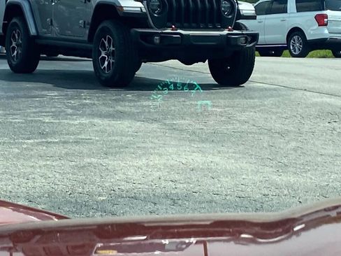 Used 2005 Chevrolet Corvette Coupe w/ Preferred Equipment Group image 23