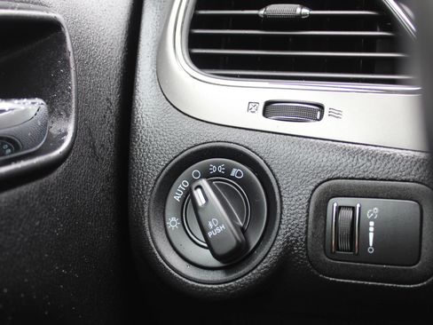 Used 2016 Dodge Journey Crossroad w/ Popular Equipment Group AWD/4WD image 24