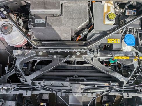 Used 2023 Audi Q4 e-tron Premium w/ Convenience Package image 35