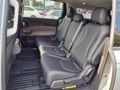 New 2026 Kia Carnival SX image 11