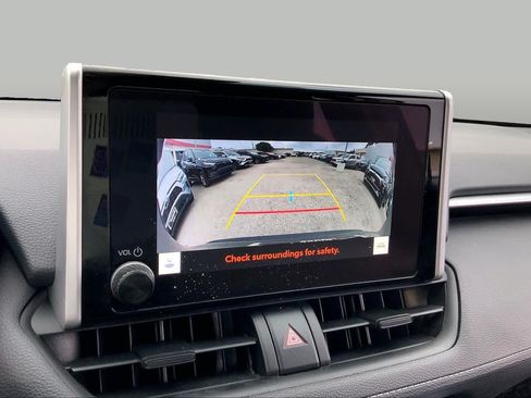 Used 2024 Toyota RAV4 XLE FWD image 26